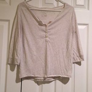 Slight cropped shirt